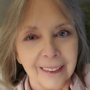 Meet your Posher, Loretta